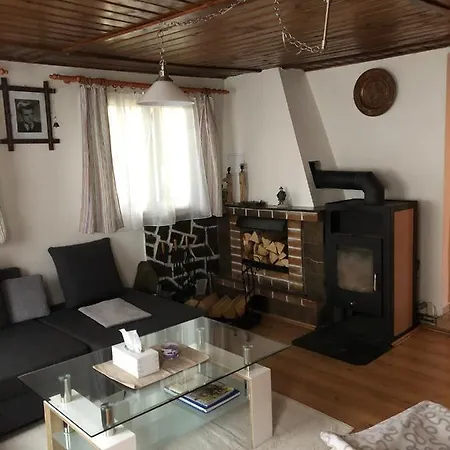 Holiday home Utulna Chaloupka V Krkonosich